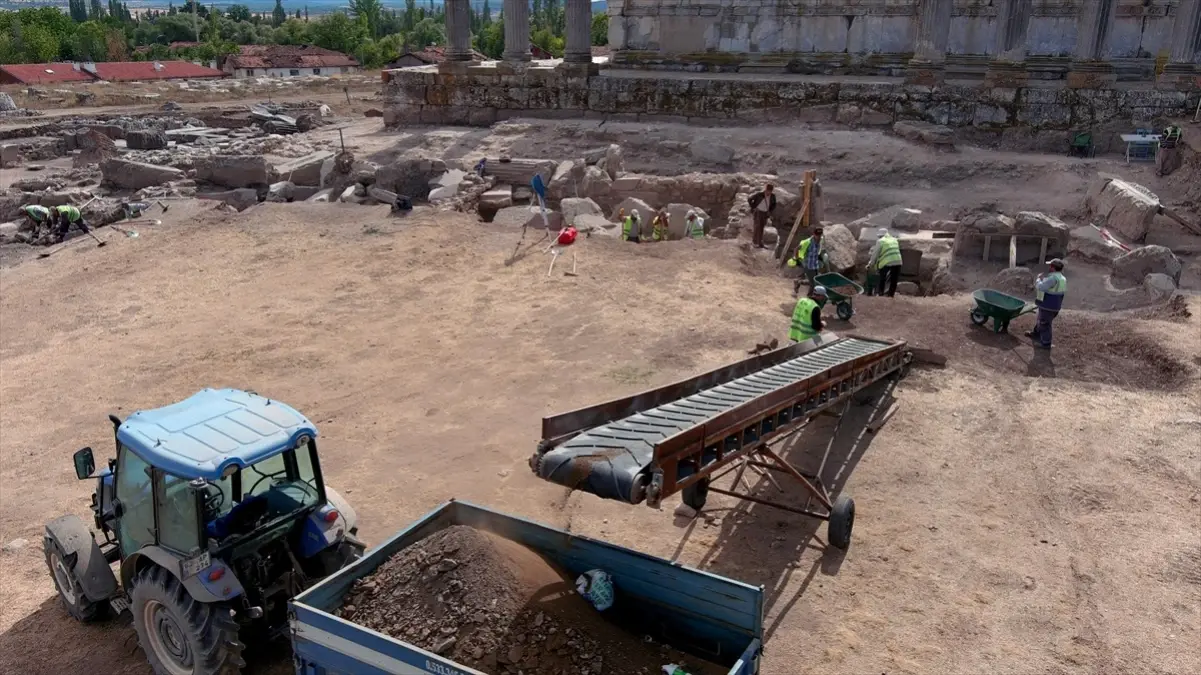 aizanoide zeus tapinagi kalintilari gun yuzune cikiyor wXPnFs7l