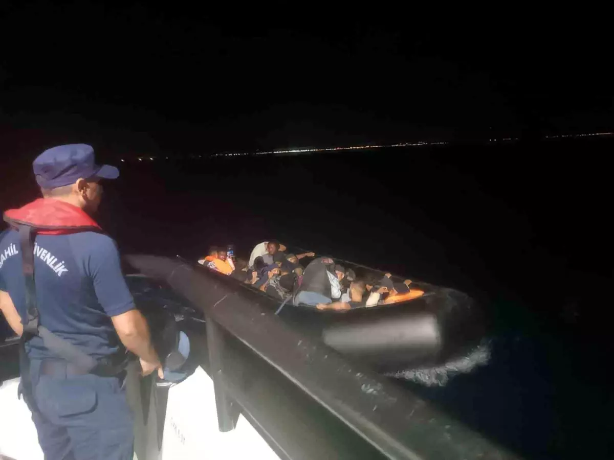 Ayvalık’ta 15 Düzensiz Göçmen Yakalandı