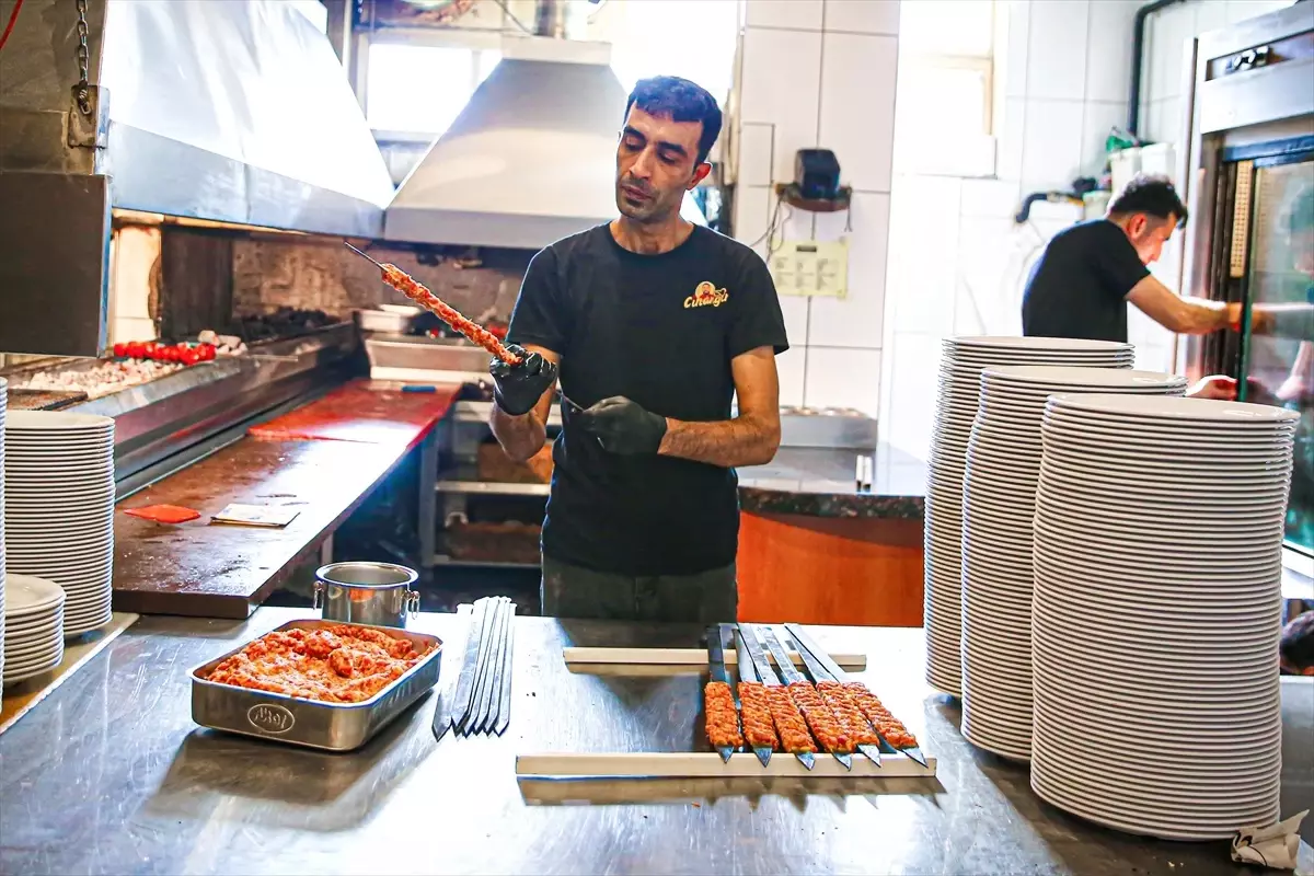 Adana’da 24 Saat Lezzet Yolculuğu