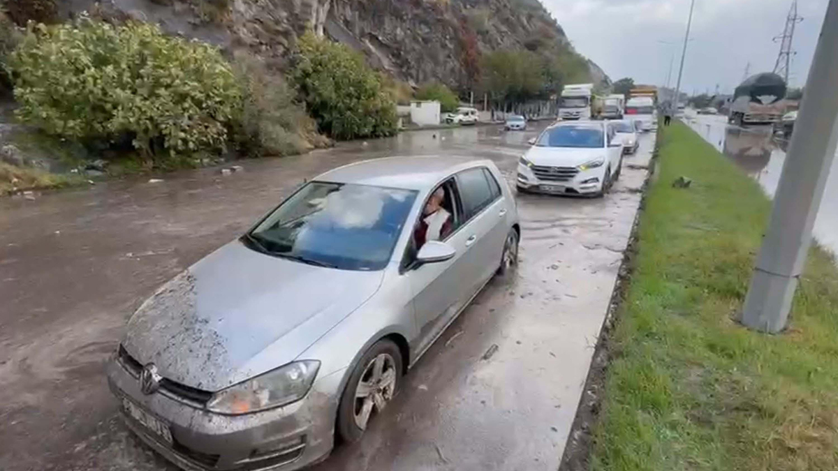 aydinda saganak yagis heyelana neden oldu XPUSpQqT.jpg