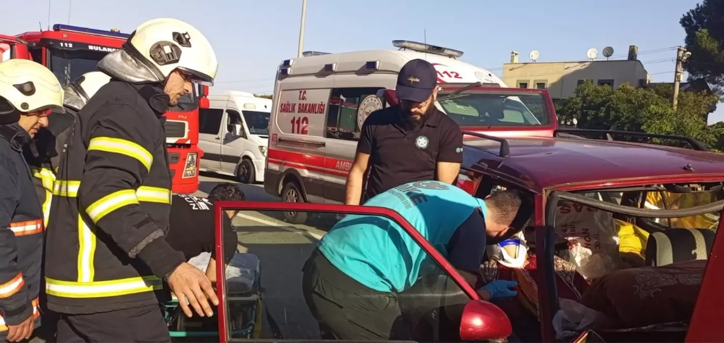 giresunda otomobil minibus kazasi 1 olu 1 agir yarali Q17k3sER