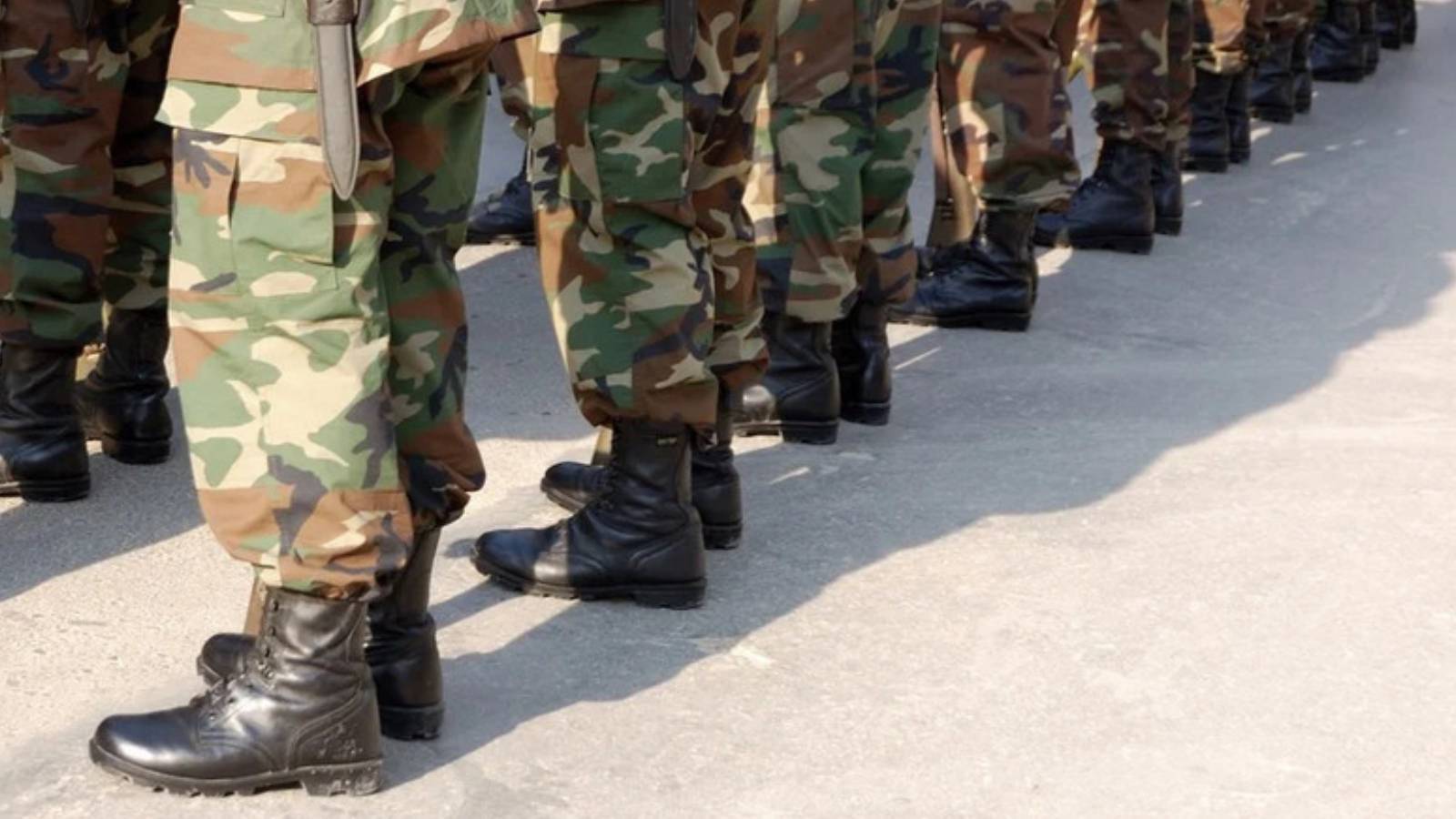 nijeryada darbe yapmayi planladigi iddia edilen 16 asker gozaltina alindi cnphVlew.jpg