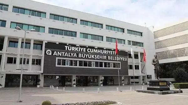 Antalya Büyükşehir Belediyesi’ne yeni operasyon: Gözaltılar var!