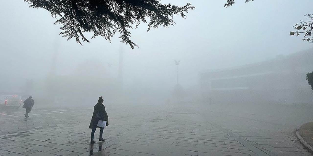 Şehri sis bürüdü: Görüş mesafesi 30 metreye düştü