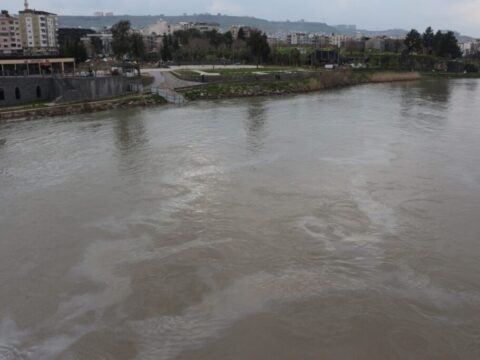Cizre’de boru hattında sızıntı. Petrol Dicle Nehrine karıştı, ekipler arızayı giderdi