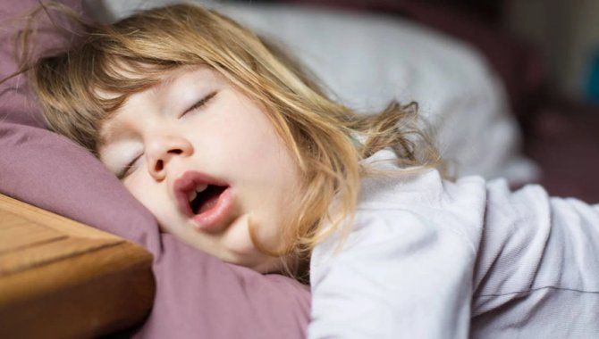 Uzman uyardı: Çocuklarda kabızlığın nedeni dijital bağımlılık olabilir